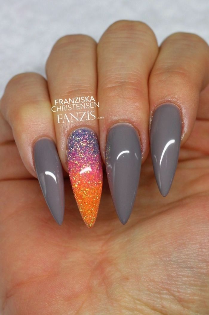 diseno-de-unas-en-rosa-fosforescentes-con-gris-5