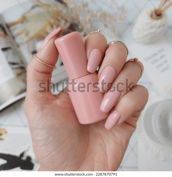 diseno-de-unas-en-sonrisa-en-maniqui-2