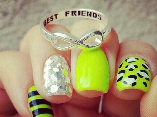 diseno-de-unas-en-verde-flouresente-6