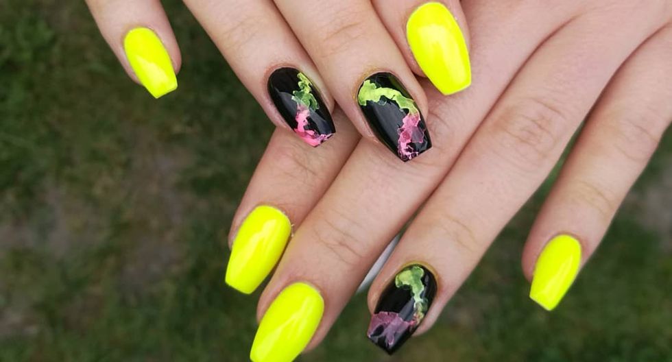 diseno-de-unas-en-verde-flouresente-7