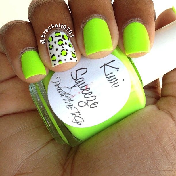 diseno-de-unas-en-verde-fluorescente-3
