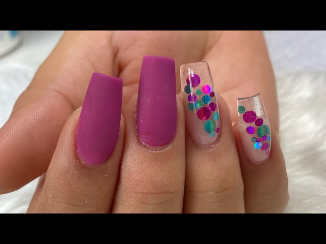 diseno-de-unas-esculturales-con-efecto-confeti-3