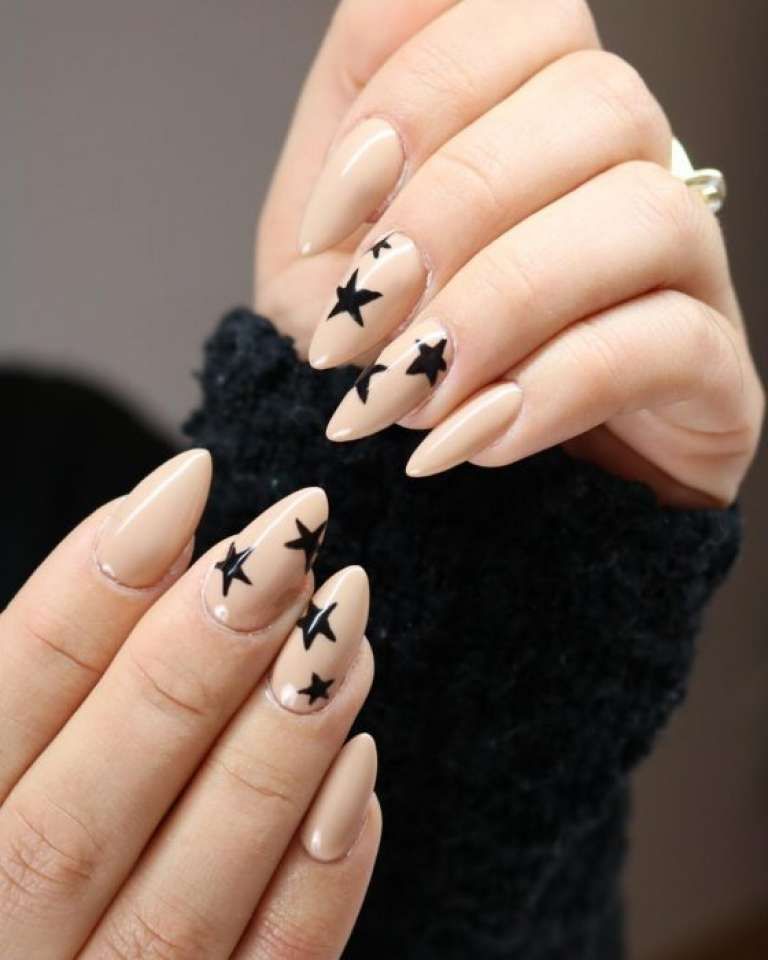 diseno-de-unas-estrellitas-1