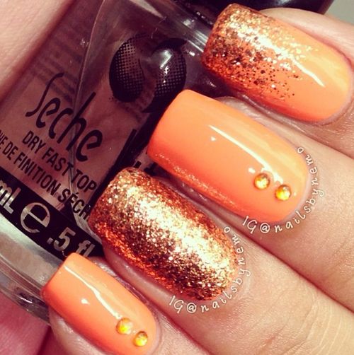 Diseño De Uñas Faciles Dorado Con Naranja