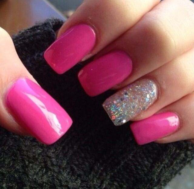 diseno-de-unas-fucsia-y-plateado-3