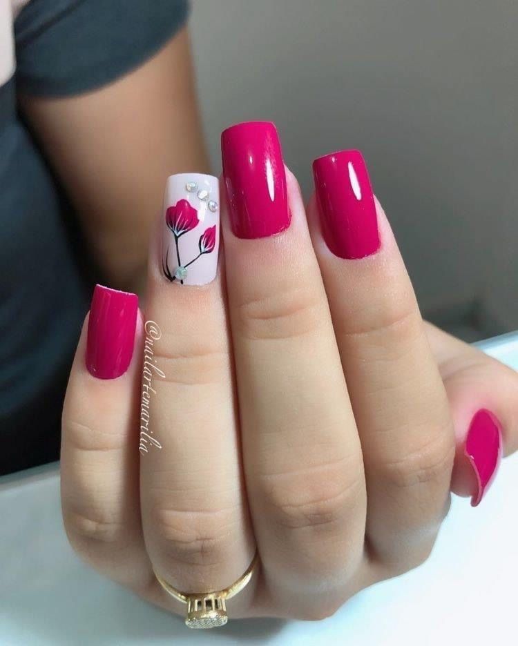 diseno-de-unas-fucsia-y-plateado-7