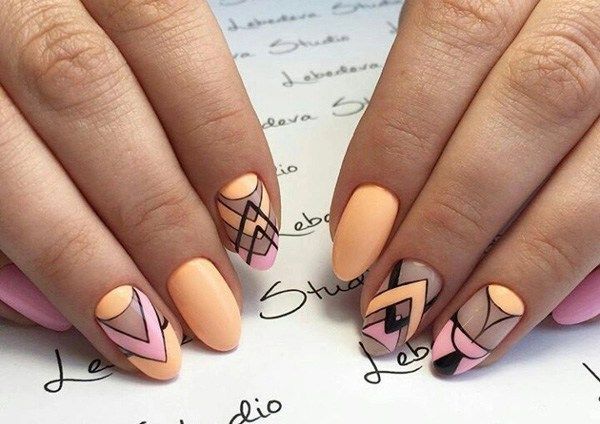 diseno-de-unas-geometrico-pies-2
