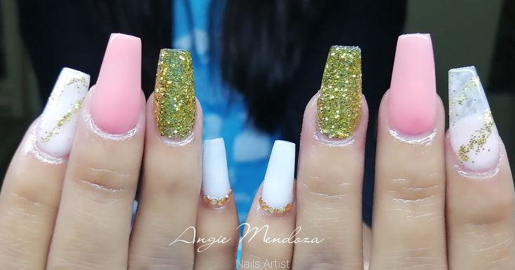diseno-de-unas-gold-y-efecto-azucar-2