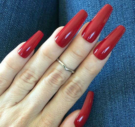 diseno-de-unas-largas-color-rojo-3