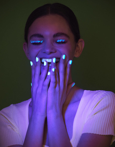 diseno-de-unas-luz-ultravioleta-3