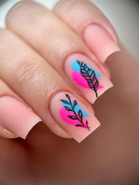 diseno-de-unas-mates-rosas-dibujos-1