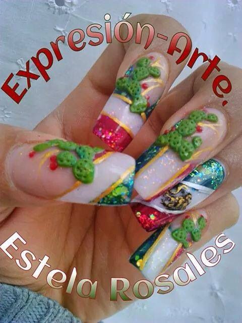 Diseño De Uñas Mes Patrio Con Piedras