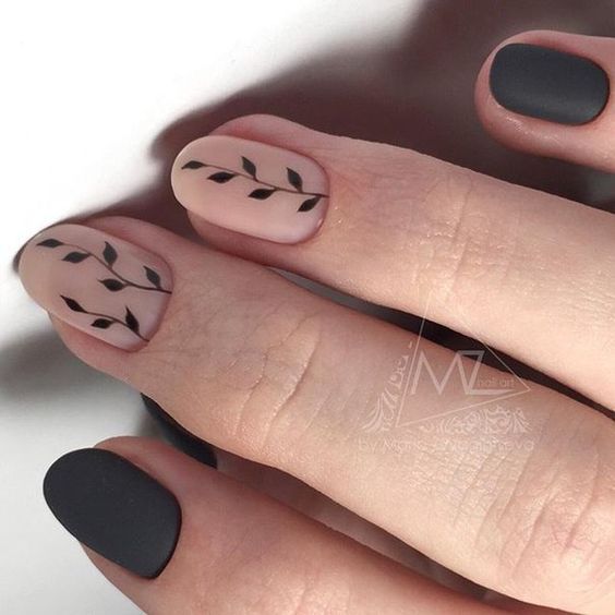 diseno-de-unas-negras-con-nude-7