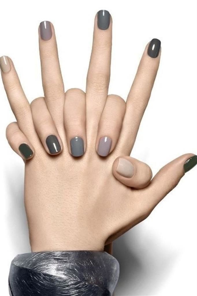 diseno-de-unas-nude-con-gris-4