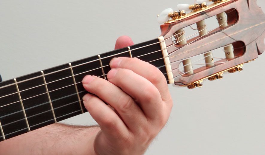 diseno-de-unas-para-guitarra-acustica-2