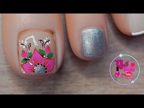Diseño De Uñas Para Pies en Gris Y Rosa