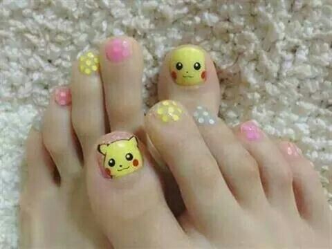 diseno-de-unas-pikachu-en-los-pies-1