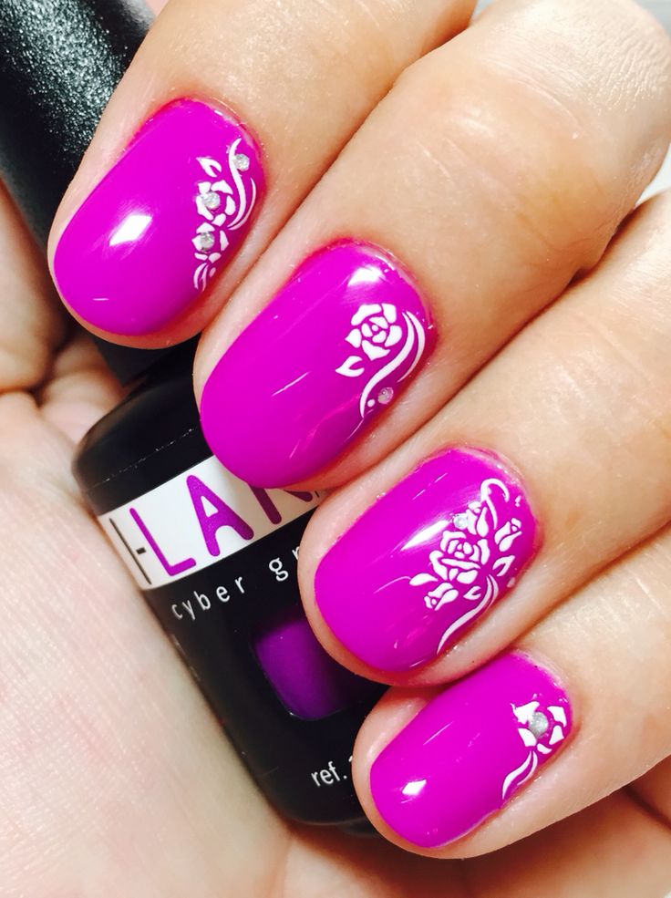 diseno-de-unas-semipermanente-fucsia-7