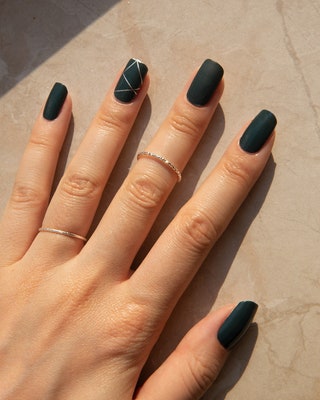 diseno-de-unas-sencillas-matte-5