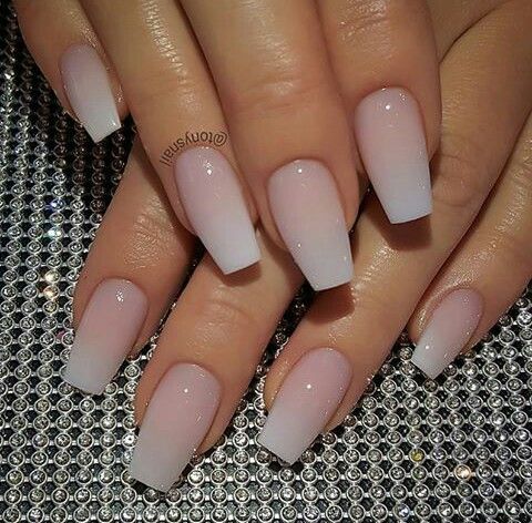 diseno-de-unas-tono-nude-degradado-2