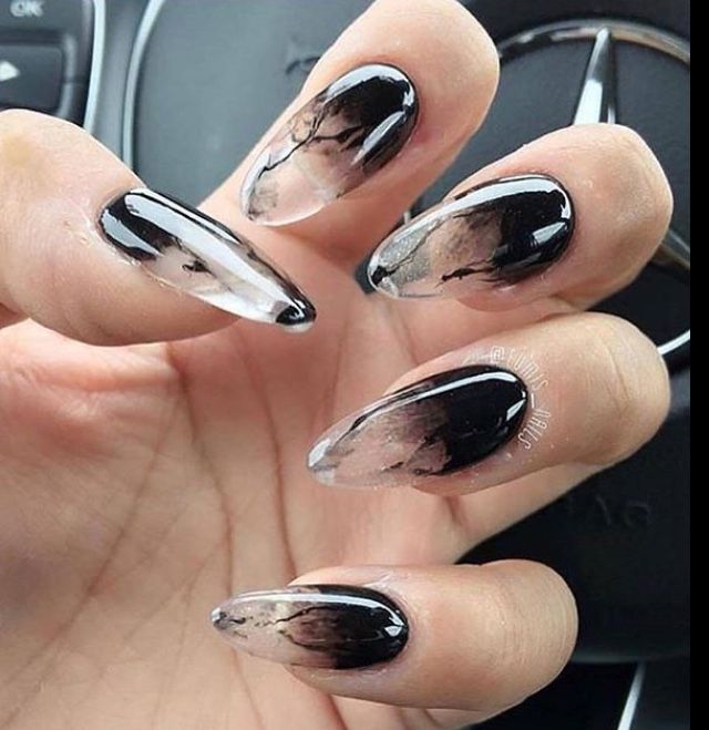 diseno-de-unas-transparentes-con-negro-3