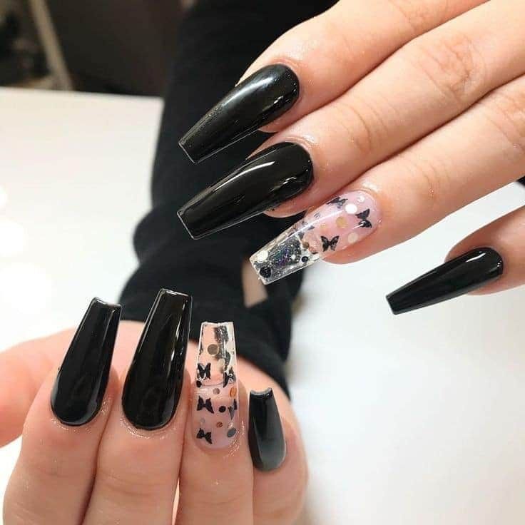 diseno-de-unas-transparentes-con-negro-5
