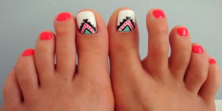 diseno-de-unas-tribal-print-en-pies-2