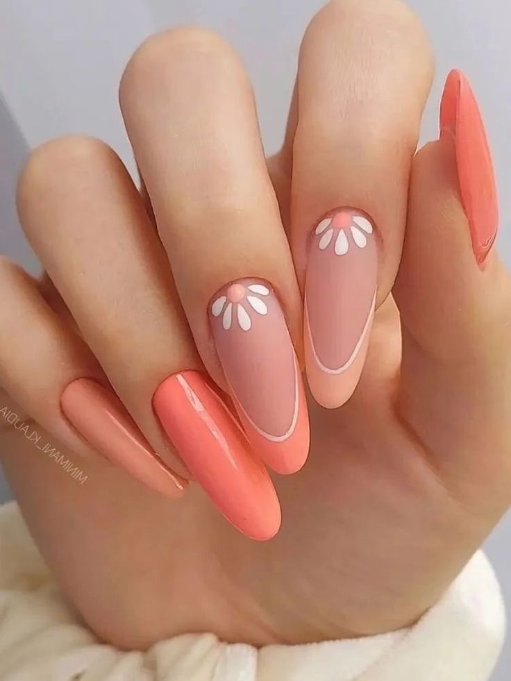 Diseño en Uñas De Manos Y Pies Color Nude Durazno