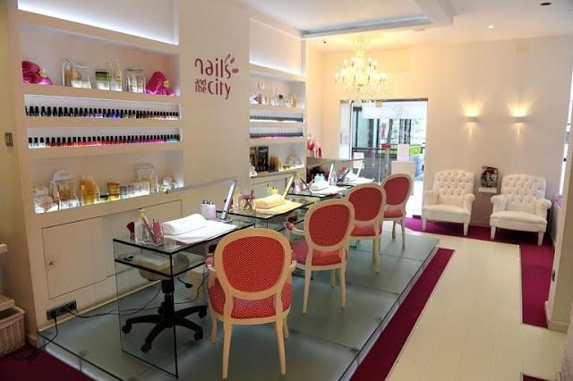 Diseño Se Spa De Uñas Y Pies Pequeño