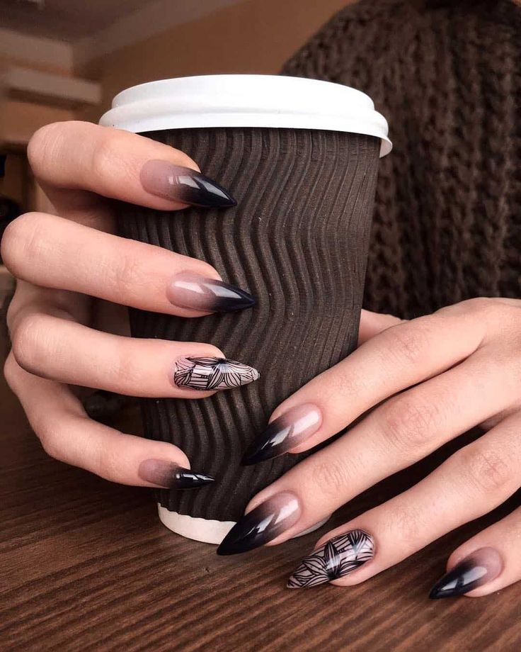Diseños Bonitos De Uñas Obscuros