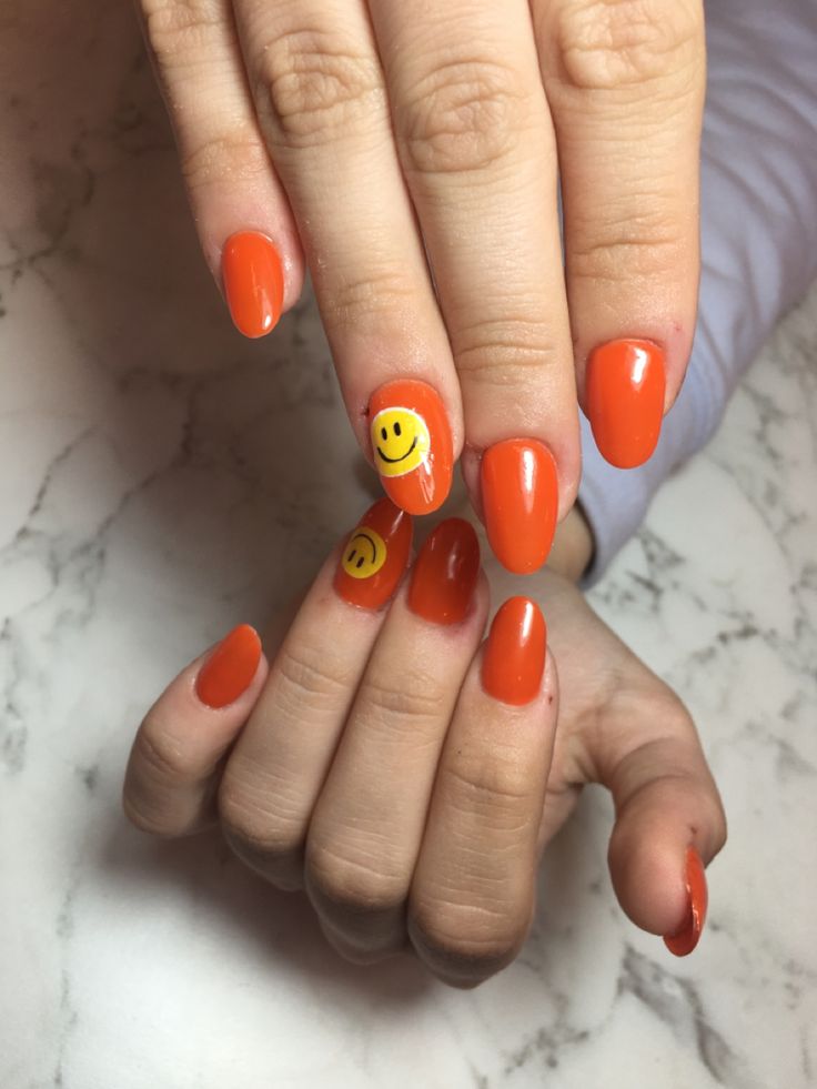 disenos-de-caritas-unas-naranja-2