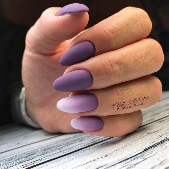 Diseños De Degradado en Uñas Color Morado