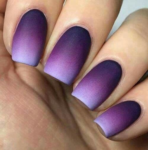 disenos-de-degradado-en-unas-color-morado-2