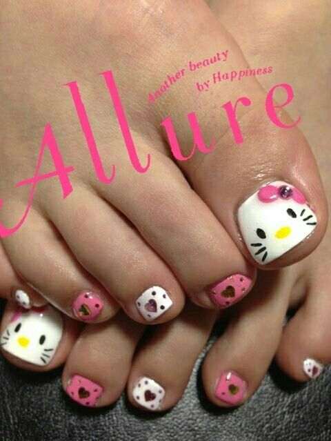 disenos-de-hello-kitty-para-unas-delos-pies-4