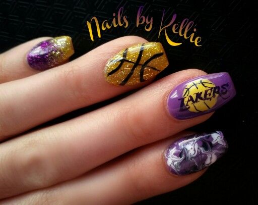 disenos-de-laker-en-unas-4