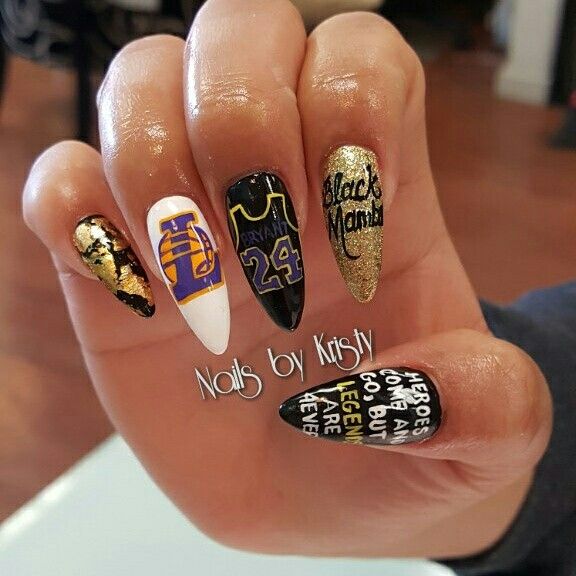 disenos-de-laker-en-unas-7