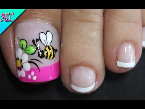 disenos-de-una-de-pies-con-flores-y-abejas-2