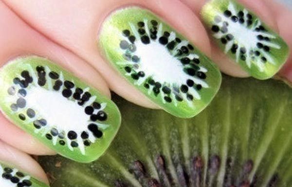 disenos-de-unas-a-mano-alzada-fruta-5