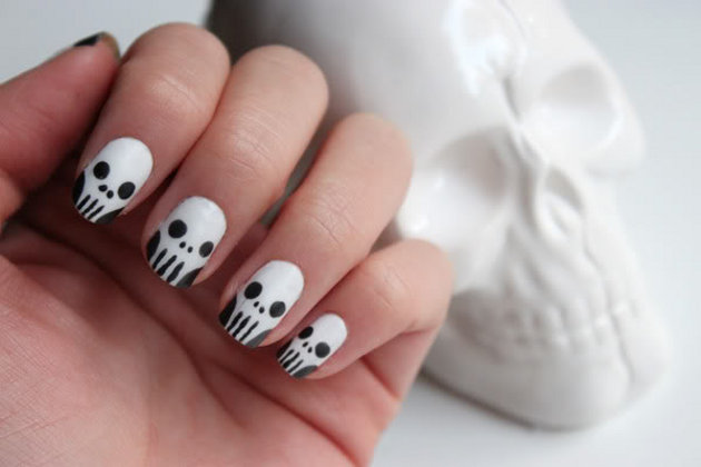 disenos-de-unas-acrilicas-calavera-6