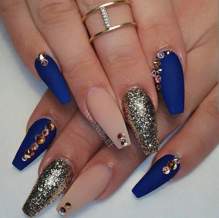disenos-de-unas-azul-nude-3