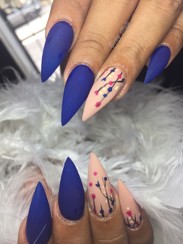 disenos-de-unas-azul-nude-4