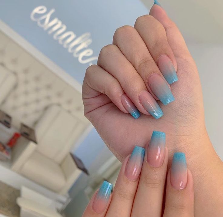disenos-de-unas-azul-nude-5