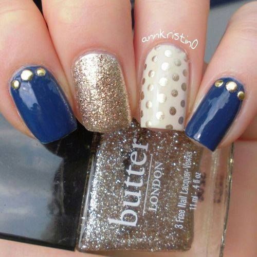 disenos-de-unas-azul-rey-con-dorado-6