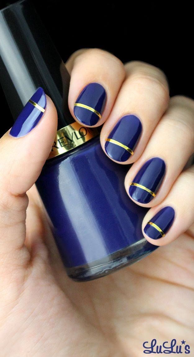 disenos-de-unas-azul-rey-con-dorado-7
