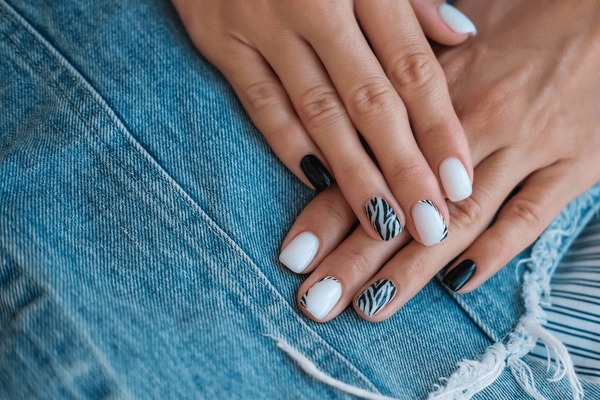 disenos-de-unas-blanco-y-negro-para-recortar-2