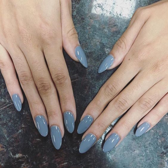 disenos-de-unas-casuales-combinacion-con-azul-2