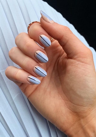 disenos-de-unas-casuales-combinacion-con-azul-5
