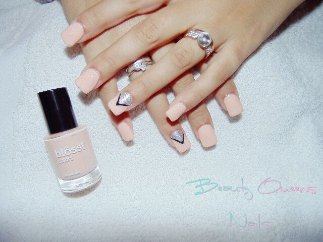 disenos-de-unas-color-arena-con-glitter-5