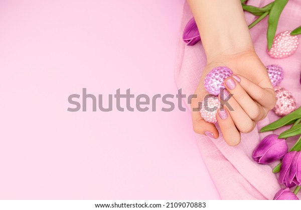 disenos-de-unas-color-morado-para-cuaresma-3