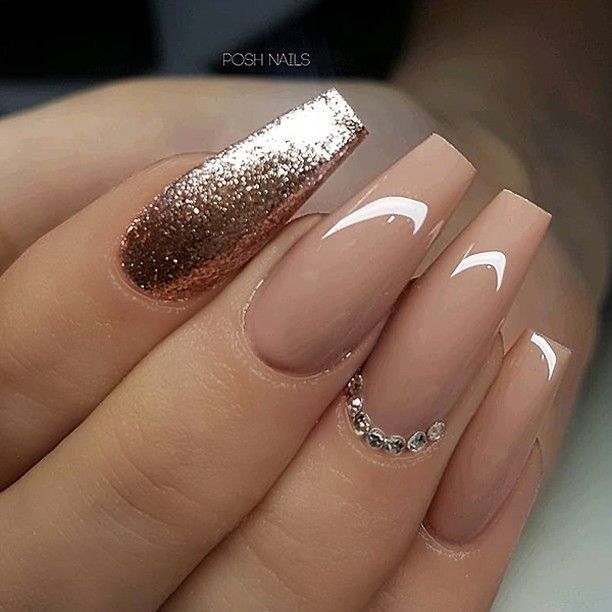 disenos-de-unas-color-nude-con-gliter-6